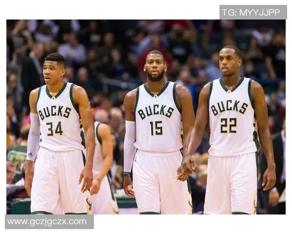 密尔沃基雄鹿全力冲击新赛季冠军打造最具统治力球队阵容