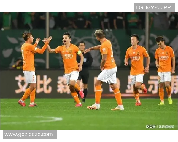 激烈对决最终以比分定胜负展现团队拼搏精神与竞技魅力 激烈对决最终以比分定胜负展现团队拼搏精神与竞技魅力